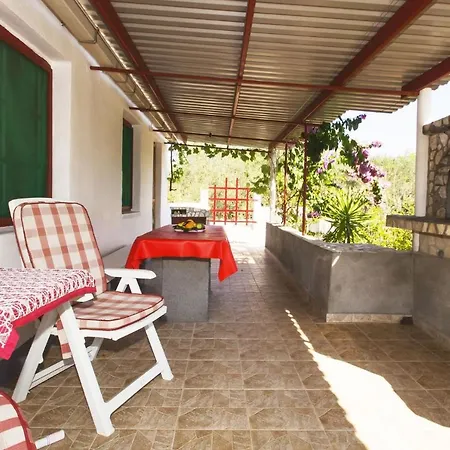 Semesterbostad Secluded House With A Parking Space Cove Tudorovica, Korcula - 11426